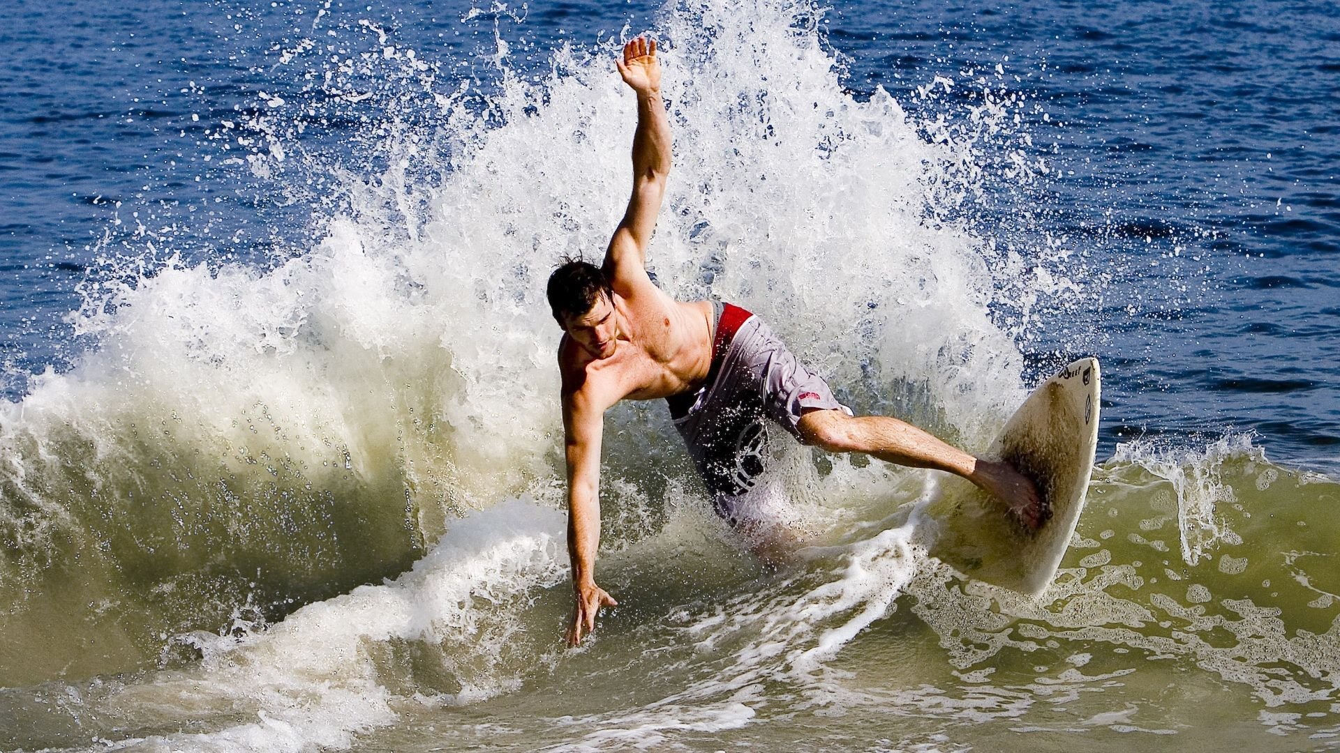 澳大利亚组合用坚韧精神征服赛场挑战，澳大利亚选手